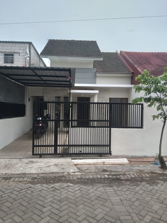 Rumah Bagus Minimalis Daerah Sawojajar Malang 