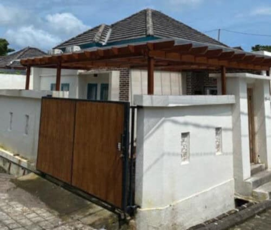 Rumah Dijual 3 Kamar Beranda Bukit Kutuh Bawah 2 