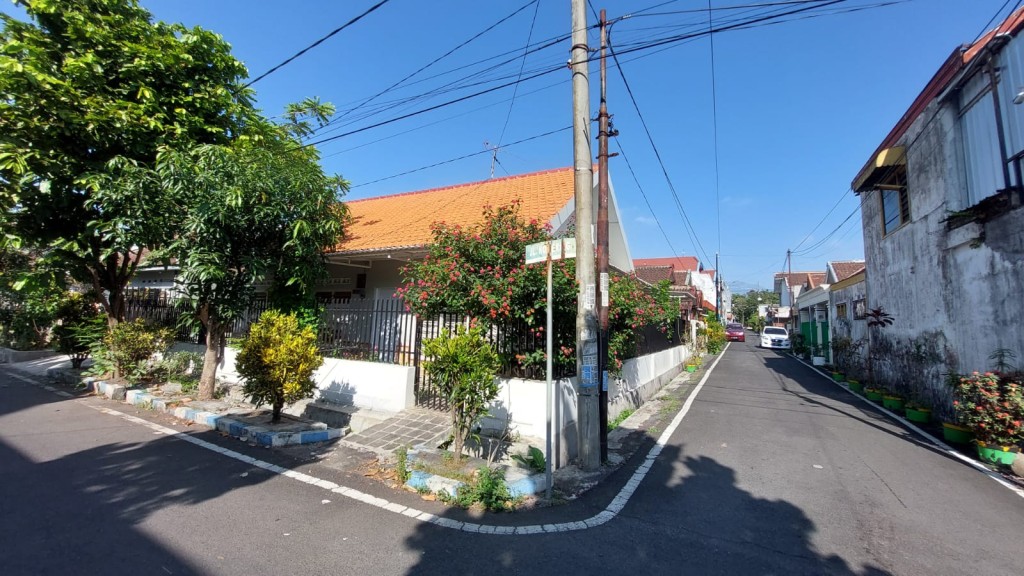 Rumah Hook Dijual di Jl Kampar Malang