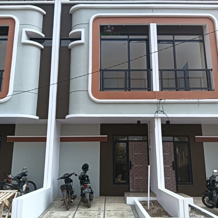 Rumah Mewah Eksklusif di Gland Ciwastra Park, 