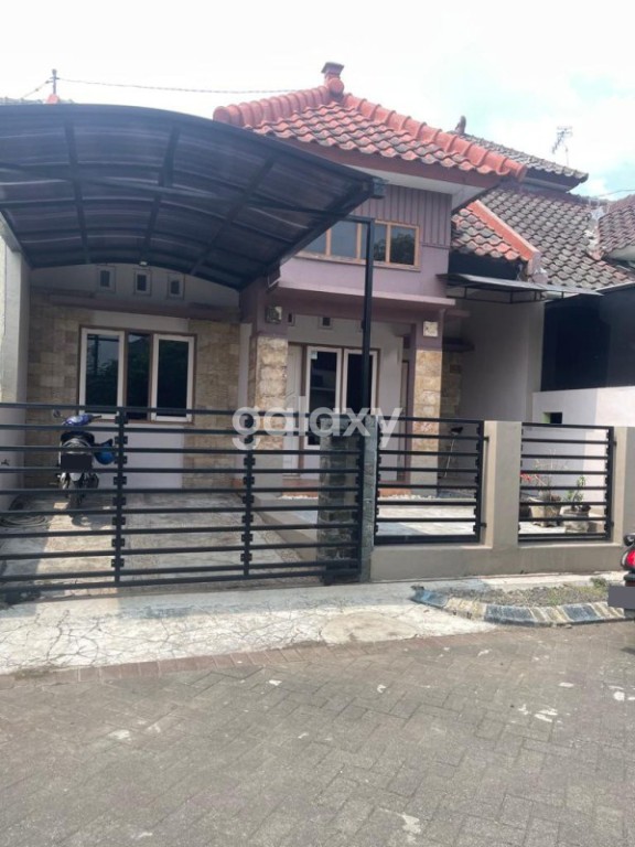 Rumah Minimalis Modern di Daerah Arjosari Malang  