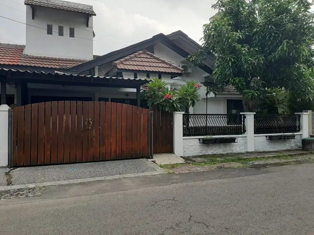 Rumah Sangat Bagus Shm di Jalan Baruk Utara Kota 