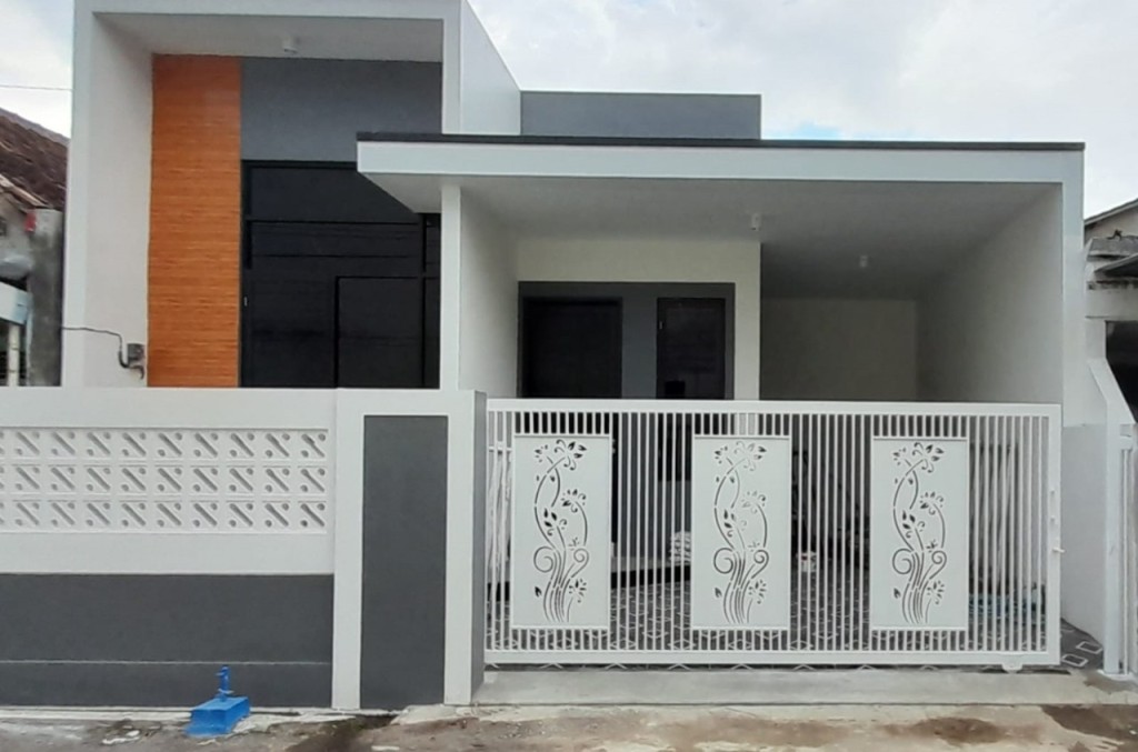 Rumah minimalis modern siap huni di blimbing 