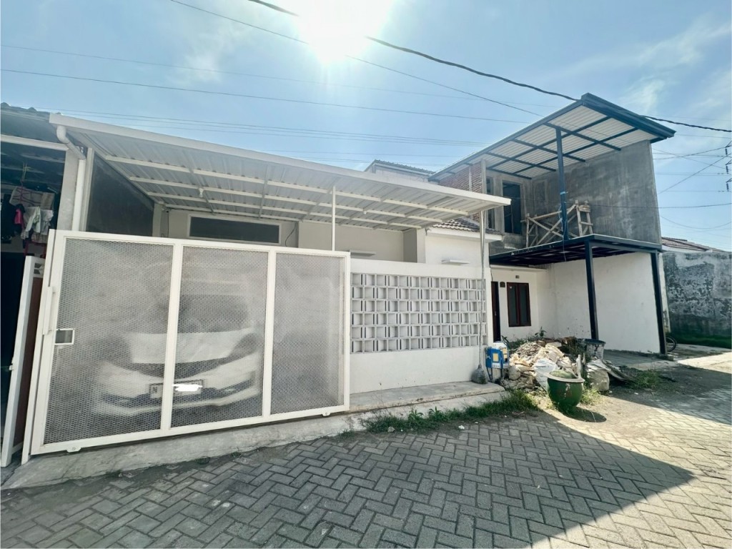 Rumah modern murah dan siap huni di Kedungkandang 