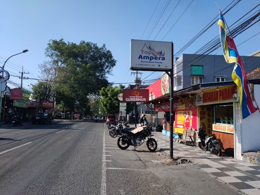 Rumah strategis poros jalan di sisir Kota Batu 