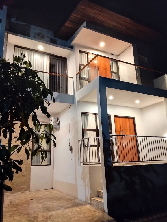 Rumah villa exclusive plus private pool di kota 