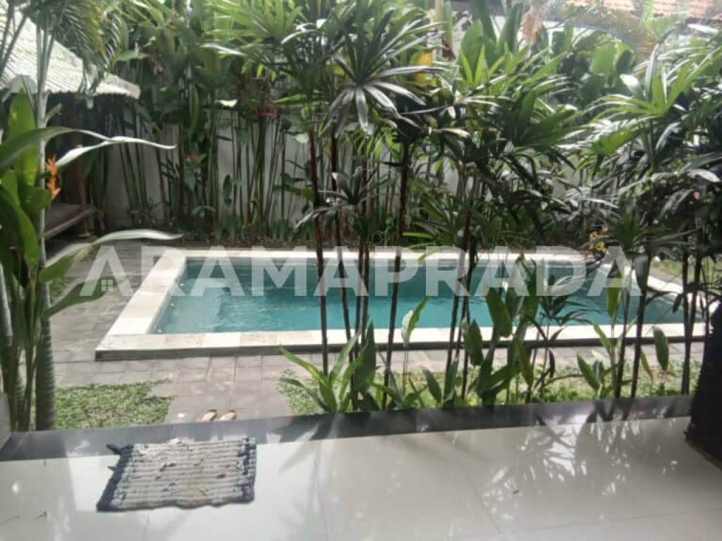 Sewa Min 2 Tahun Villa Semi Furnished 3 Kamar 