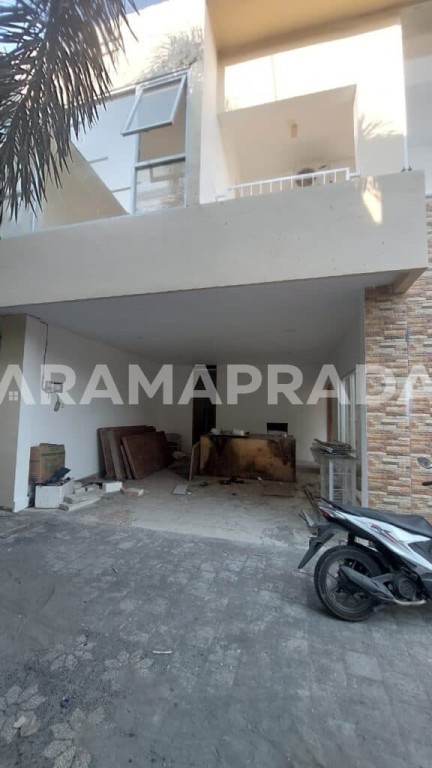 Sewa Rumah Baru Full Furnished 3 Kamar Ungasan 