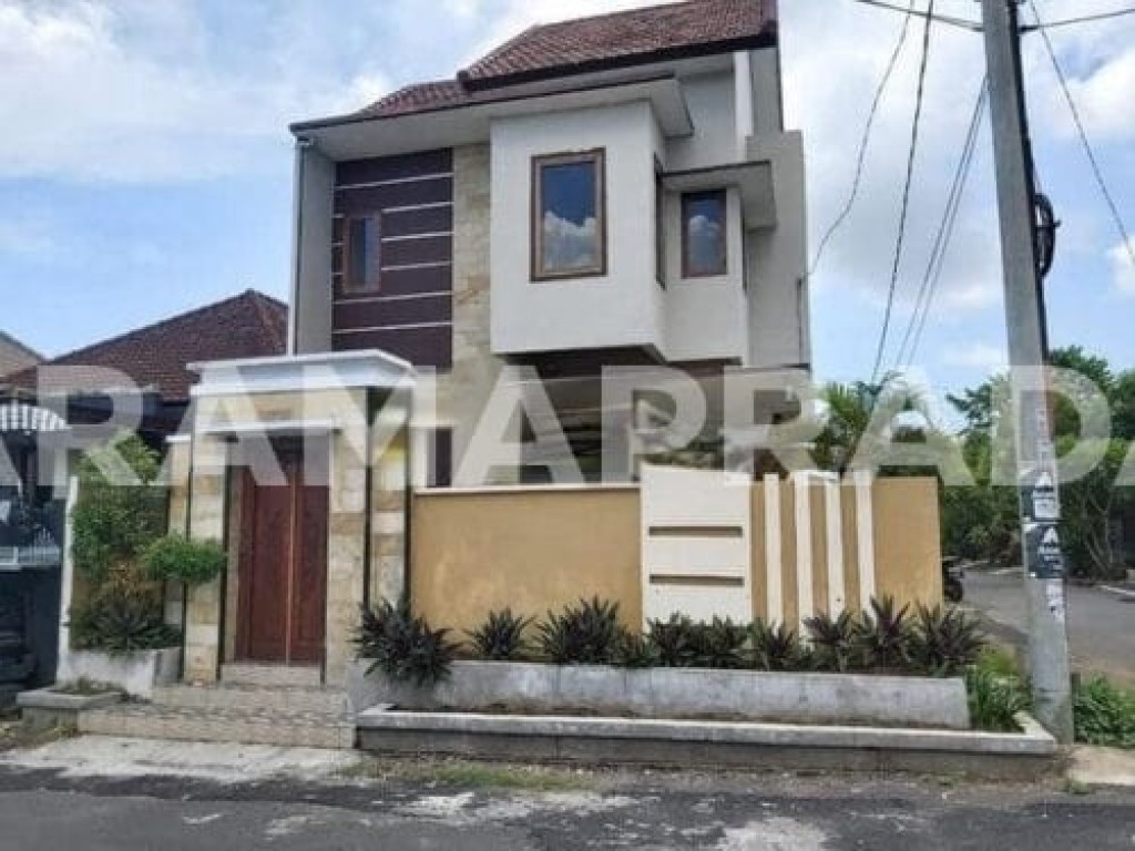 Sewa Rumah Modern Minimalis Kawasan Elite Nyaman 