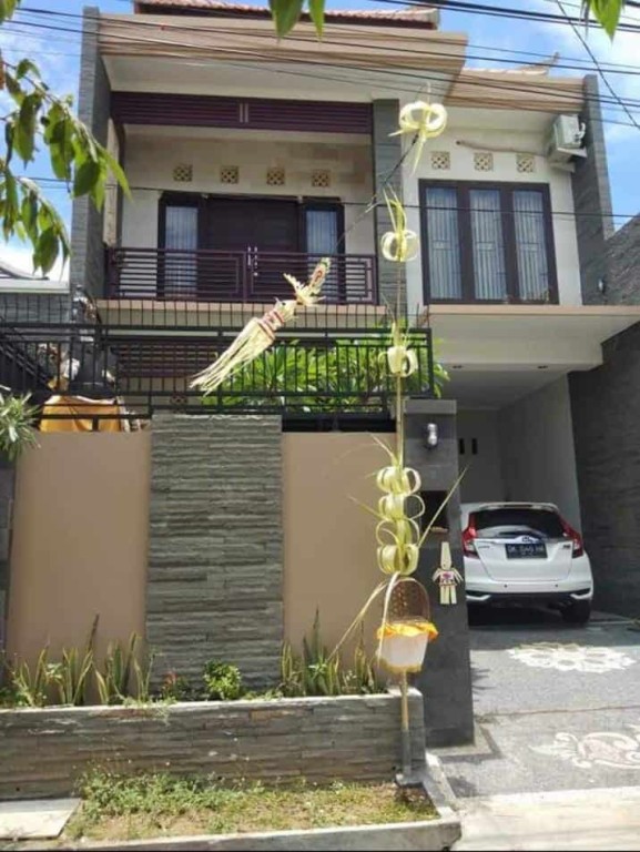 Sewa Rumah Modern Style Full Furnished Hadap 