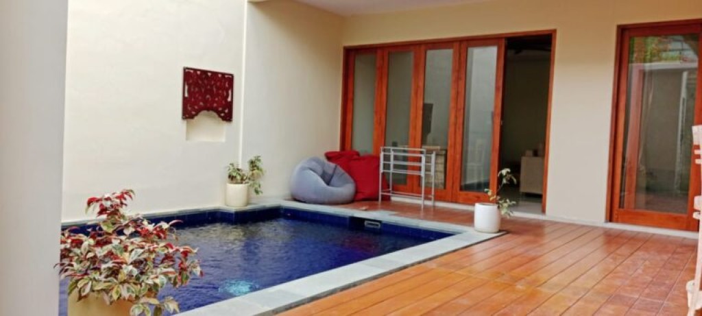 Sewa Villa 2 Kamar Dapur Terbuka Kutat Lestari 