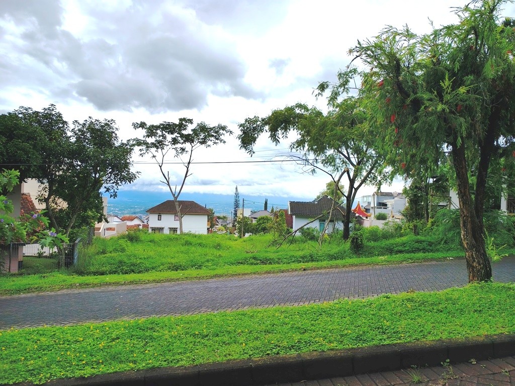 Tanah Dijual Jl Manggis Panderman Hill 