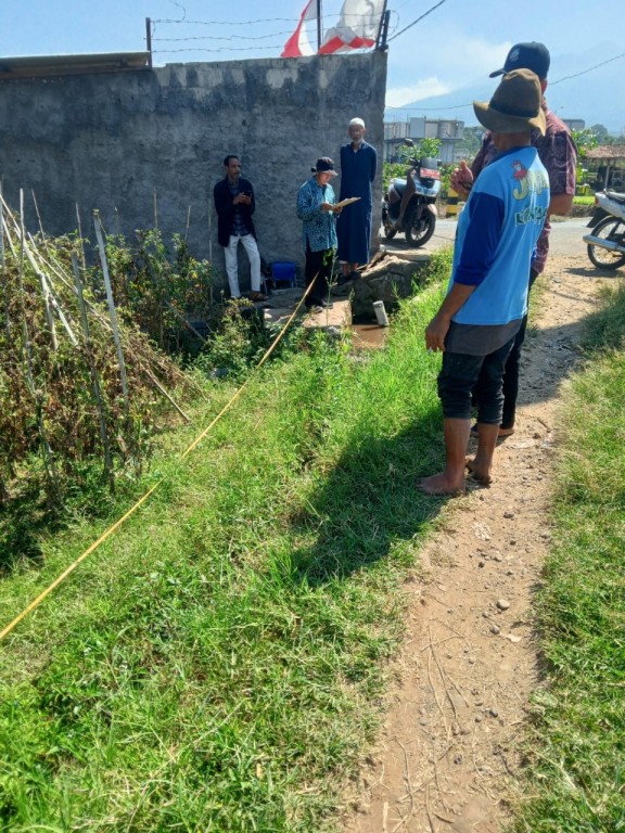 Tanah subur dan luas di belakang balaikota batu 