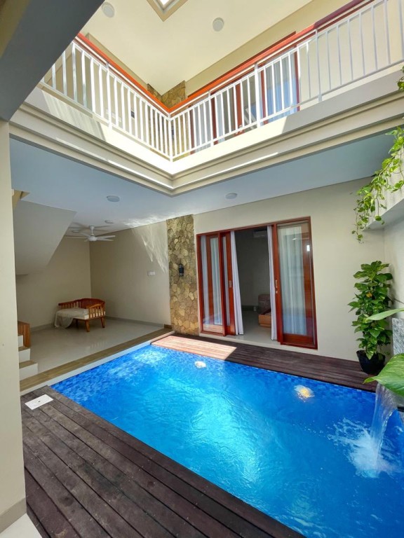 VILLA MEWAH DI KUTA SELATAN 14 MENIT DARI PANTAI 