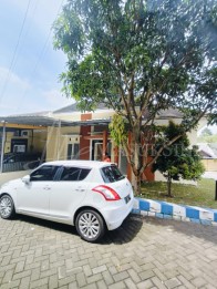 DIJUAL RUMAH SIAP HUNI POSISI HOOK LOKASI SAXOPHONE SUHAT KOTA MALANG