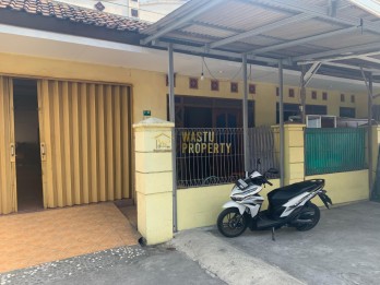 DIJUAL CEPAT RUMAH INDUK & KOST 15 KM DI SEWON DEKAT KAMPUS ISI, BANTUL