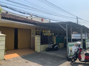 DIJUAL CEPAT RUMAH INDUK & KOST 15 KM DI SEWON DEKAT KAMPUS ISI, BANTUL