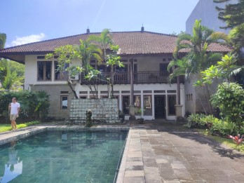 DIJUAL HUNIAN MEWAH & STARTEGIS DI PUSAT KOTA DENPASAR, BALI