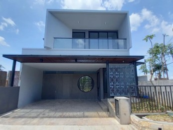 DIJUAL RUMAH MEGAH MODERN DEKAT SLEMAN CITY HALL, YOGYA