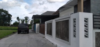 DIJUAL RUMAH SIAP HUNI BANGUNAN MINIMALIS MODERN DEKAT CANDI PRAMBANAN