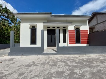 DIJUAL RUMAH SIAP HUNI DEKAT TAMAN PASEBAN BANTUL