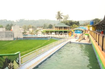 DIJUAL USAHA KOLAM RENANG DAN PENGINAPAN AKTIF  SENTUL BOGOR