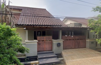 Di Jual Rumah Komplek Jatimelati Bulog Kota Bekasi Shm