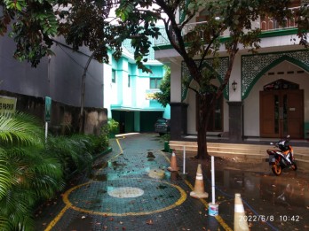 Dijual Building di Jln Perjuangan, Kebun Jeruk, Jakarta Barat