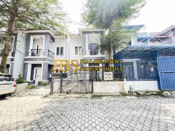 Dijual Cepat !! Villa Komplek Grand Menteng Indah Cluster The Green