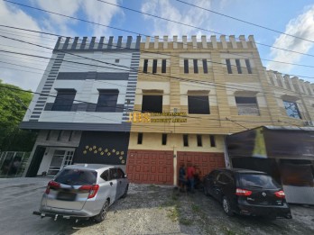 Dijual Ruko Gandeng Kondisi Kosong di Jalan Danau Singkarak