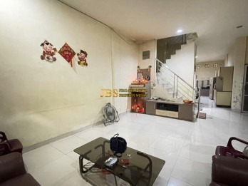 Dijual Ruko Gandeng Siap Huni di Jalan KL Yos Sudarso Gg. Lorong 1