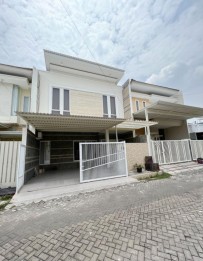 Dijual Rumah 2 Lantai di Jl Sutorejo Utara Surabaya Timur