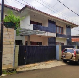 Dijual Rumah 2 Lantai di Kebayoran Lama, Jakarta Selatan