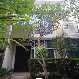 Dijual Rumah 3 Lantai SHM di Tomang, Jakarta Barat