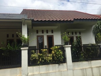 Dijual Rumah Bagus Daerah Perum Bukit Cengkeh Kota Depok