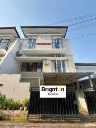 Dijual Rumah Villa Full Furnished 4 Lantai 3+1 Kamar Pool Nusa Dua