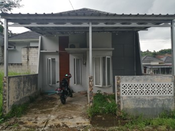 Dijual Rumah di Aquila Valley MURAH