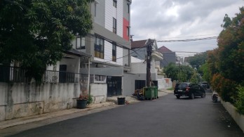 Dijual Rumah di Jl.Pluit Permai, Jakarta Utara