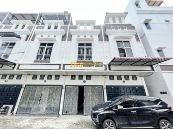 Dijual Townhouse Komplek Mentari Permata Jalan Karya Bakti