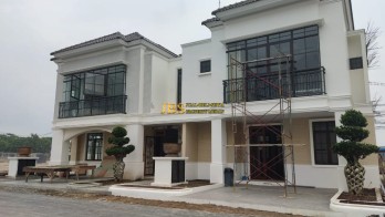 Dijual Villa Komplek Jewel Garden Jalan Meteorologi Kondisi Siap Huni