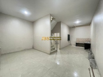 Dijual Villa Komplek Krakatau Point (Tahap 2) Jalan Sukamurni