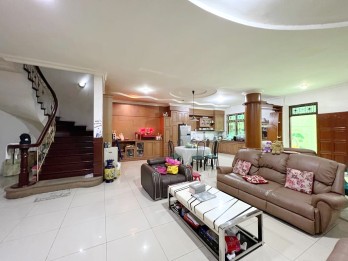 Dijual Villa Komplek Makmur Indah di Medan Barat, Medan, Sumatera Utara