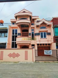 Dijual Villa Komplek Taman Polonia Jalan Taman Polonia 3