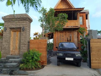 Dijual Villa Wooden Style Full Furnished 2 Lantai 3 Kamar Batur Sari Sanur 