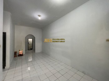 Dijual/Disewakan Villa Siap Huni di Komplek Cemara Hijau - Medan