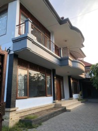 Dikontrakkan Min 2 Tahun Rumah 2 Lantai 6 Kamar Mertasari Suwung Sidakarya 