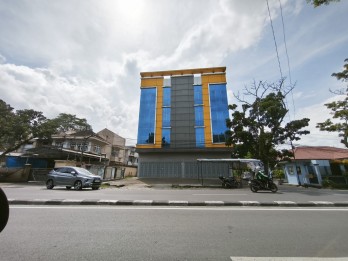 Disewakan Ruko Gandeng Jalan Kl. Yos Sudarso, Glugur Kota, Kec. Medan Barat