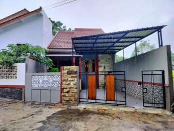 HARGA SPESIAL, RUMAH BARU DEKAT RING ROAD MAGUWOHARJO