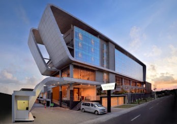 HOTEL BINTANG 4 HANYA 6 KM DARI PUSAT KOTA JOGJA