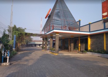 Jual Ex Hotel Mewah Strategis di Raya Trowulan Kabupaten Mojokerto